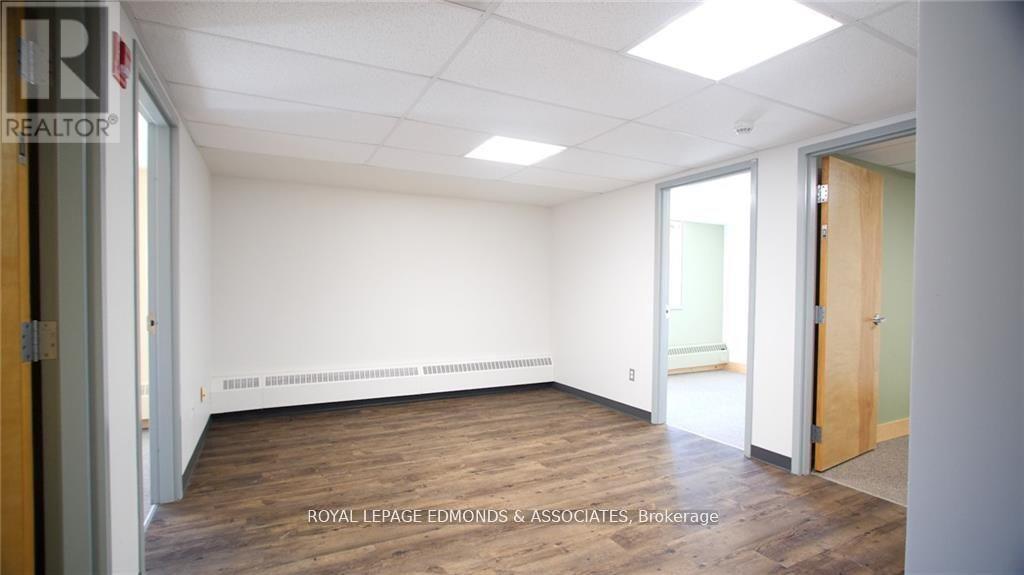 315 Pembroke Street E Property Photo 3