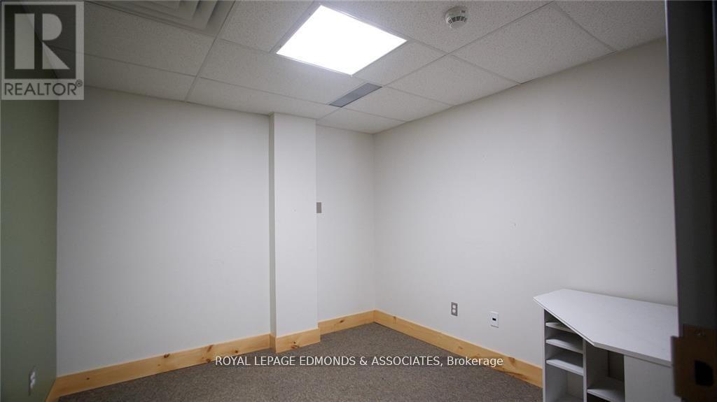 315 Pembroke Street E Property Photo 12
