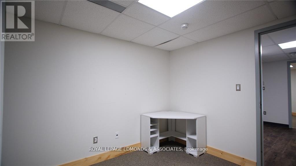 315 Pembroke Street E Property Photo 13
