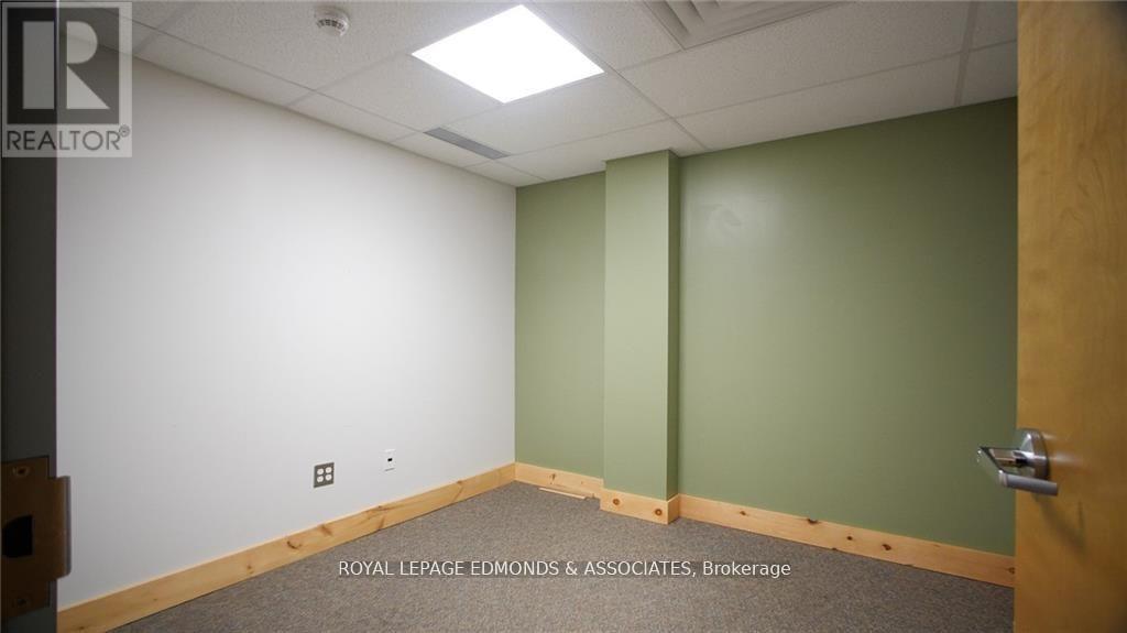 315 Pembroke Street E Property Photo 18