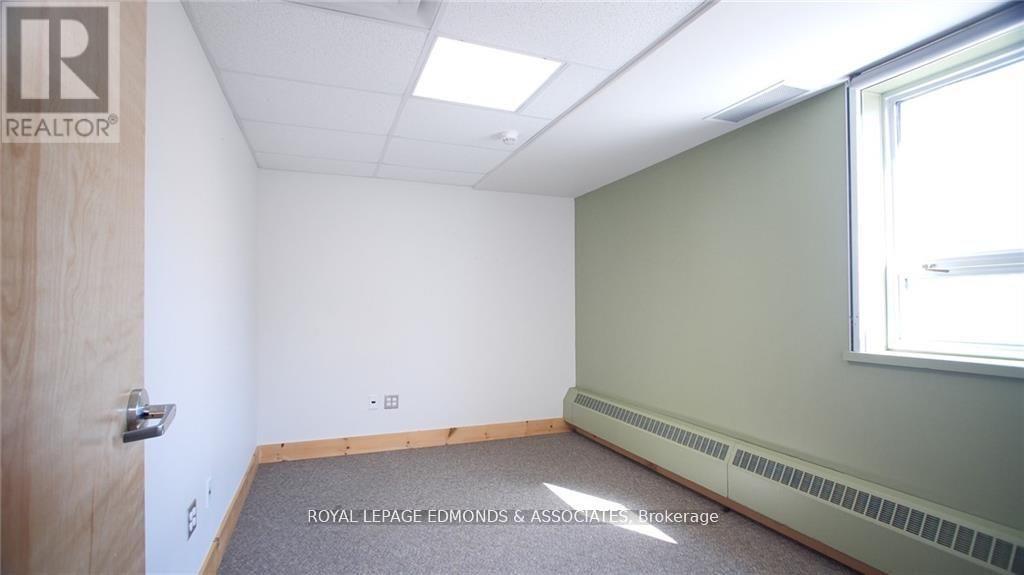 315 Pembroke Street E Property Photo 20