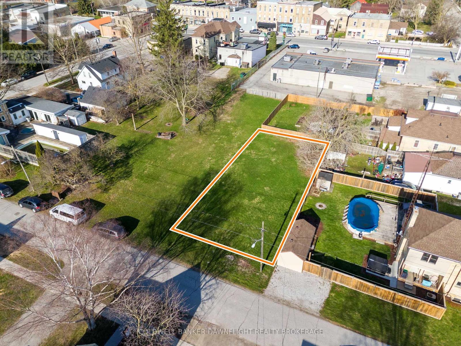 256 Pearl St Property Photo 1