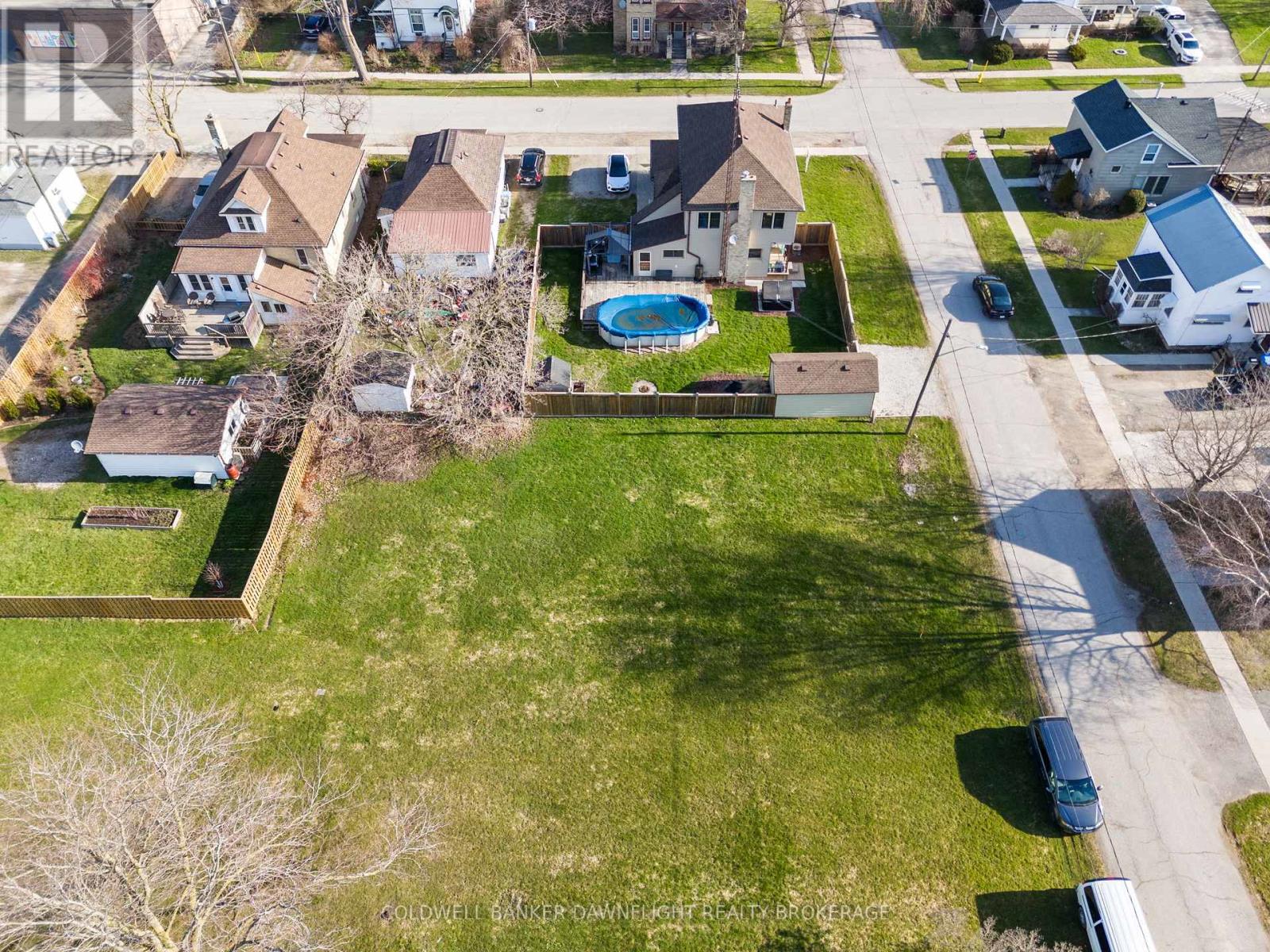 256 Pearl St Property Photo 11