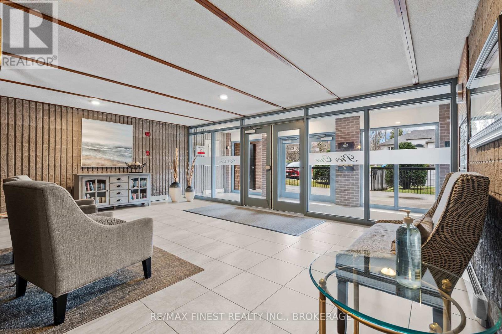 601 - 610 William Street Property Photo 5