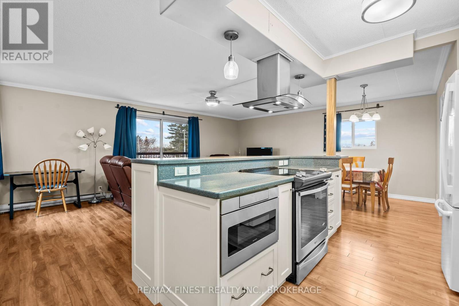 601 - 610 William Street Property Photo 19