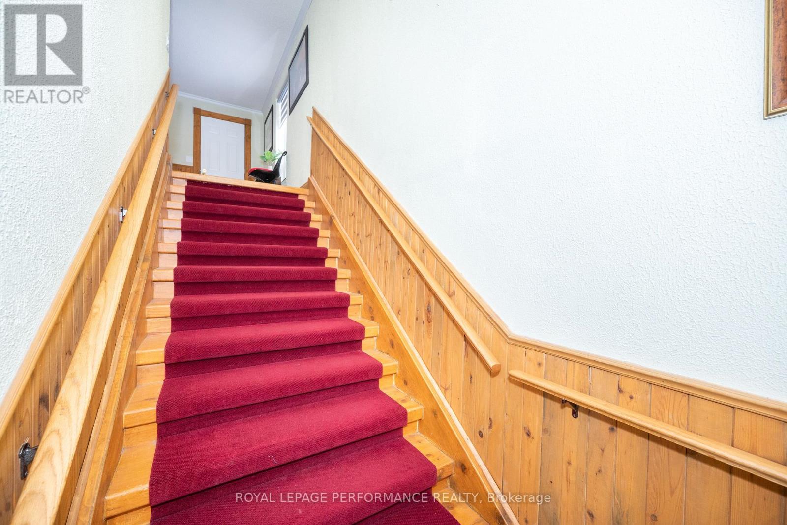 1371 Victoria Street Property Photo 28
