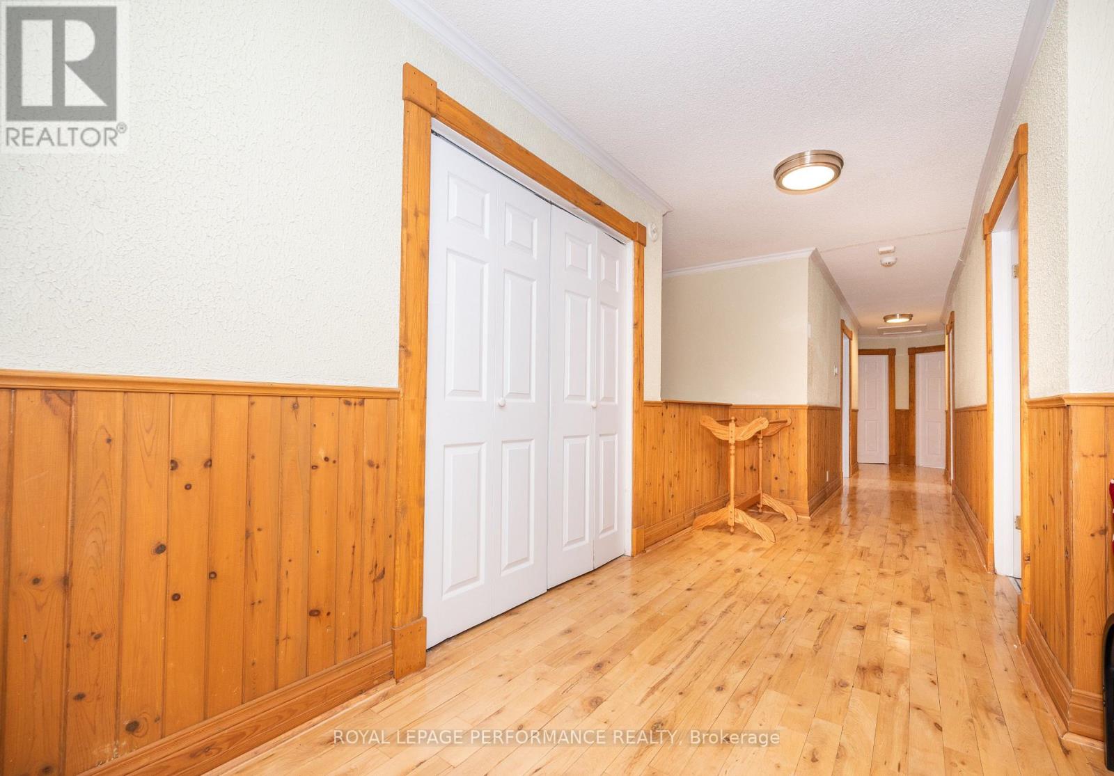 1371 Victoria Street Property Photo 30