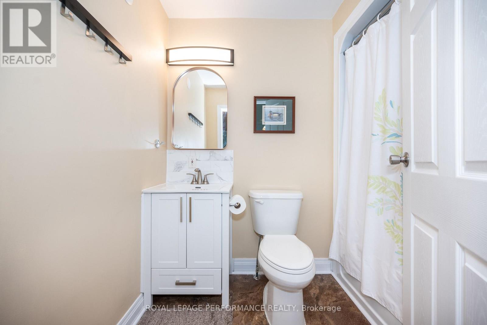 1371 Victoria Street Property Photo 35