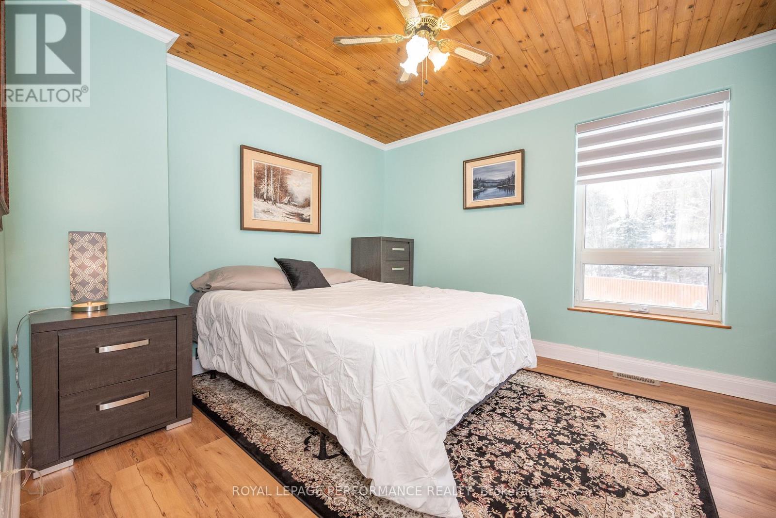1371 Victoria Street Property Photo 40
