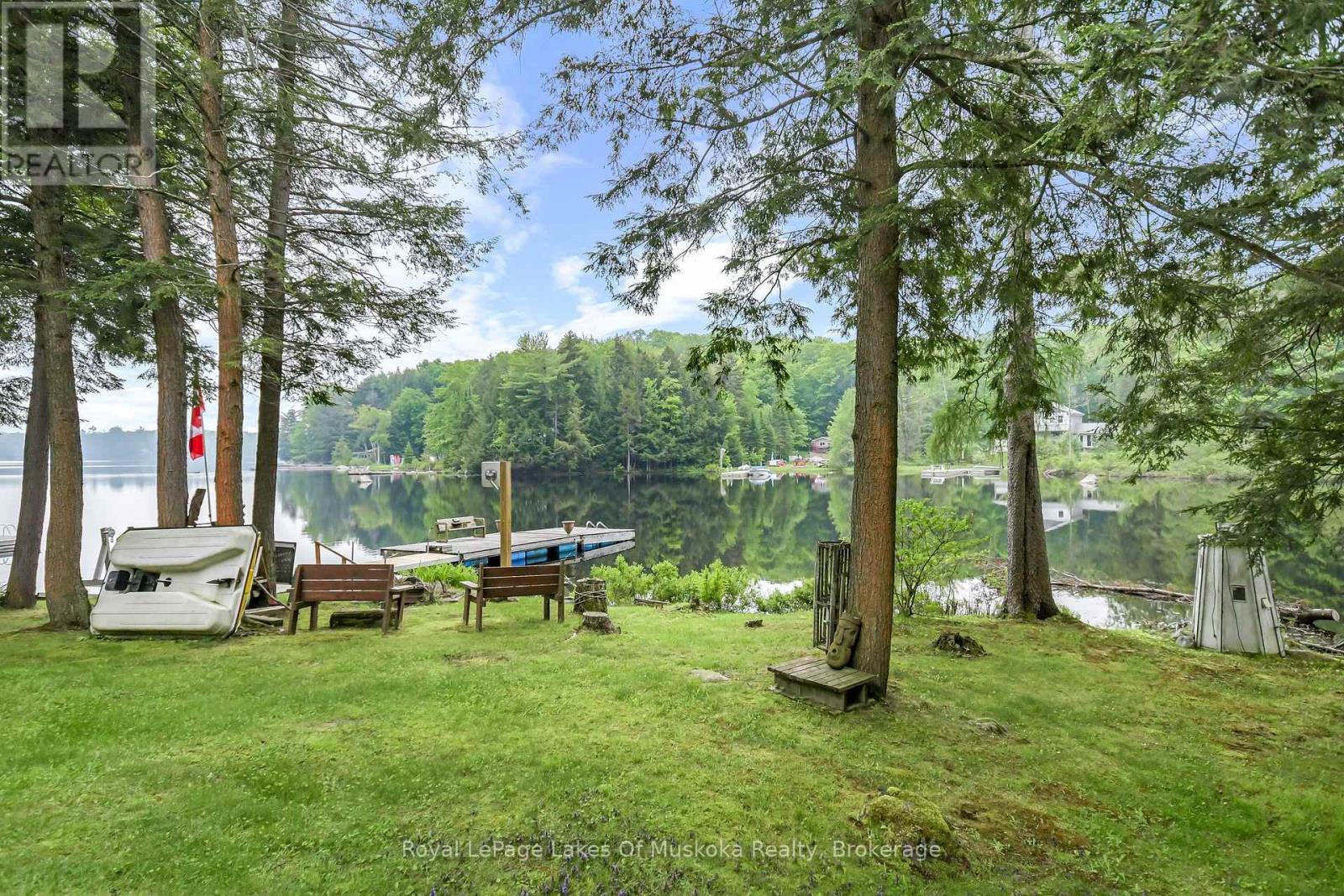 1019 Lakeshore Road N Property Photo 1