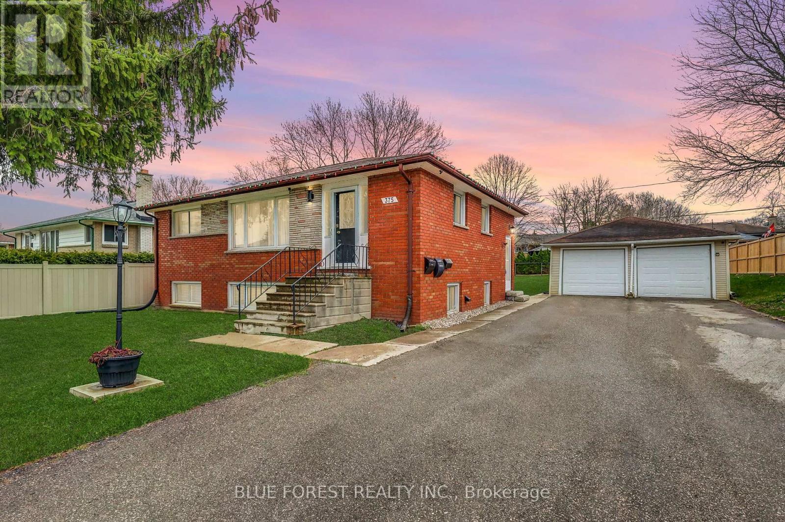 375 DIEPPE STREET Property Photo 1