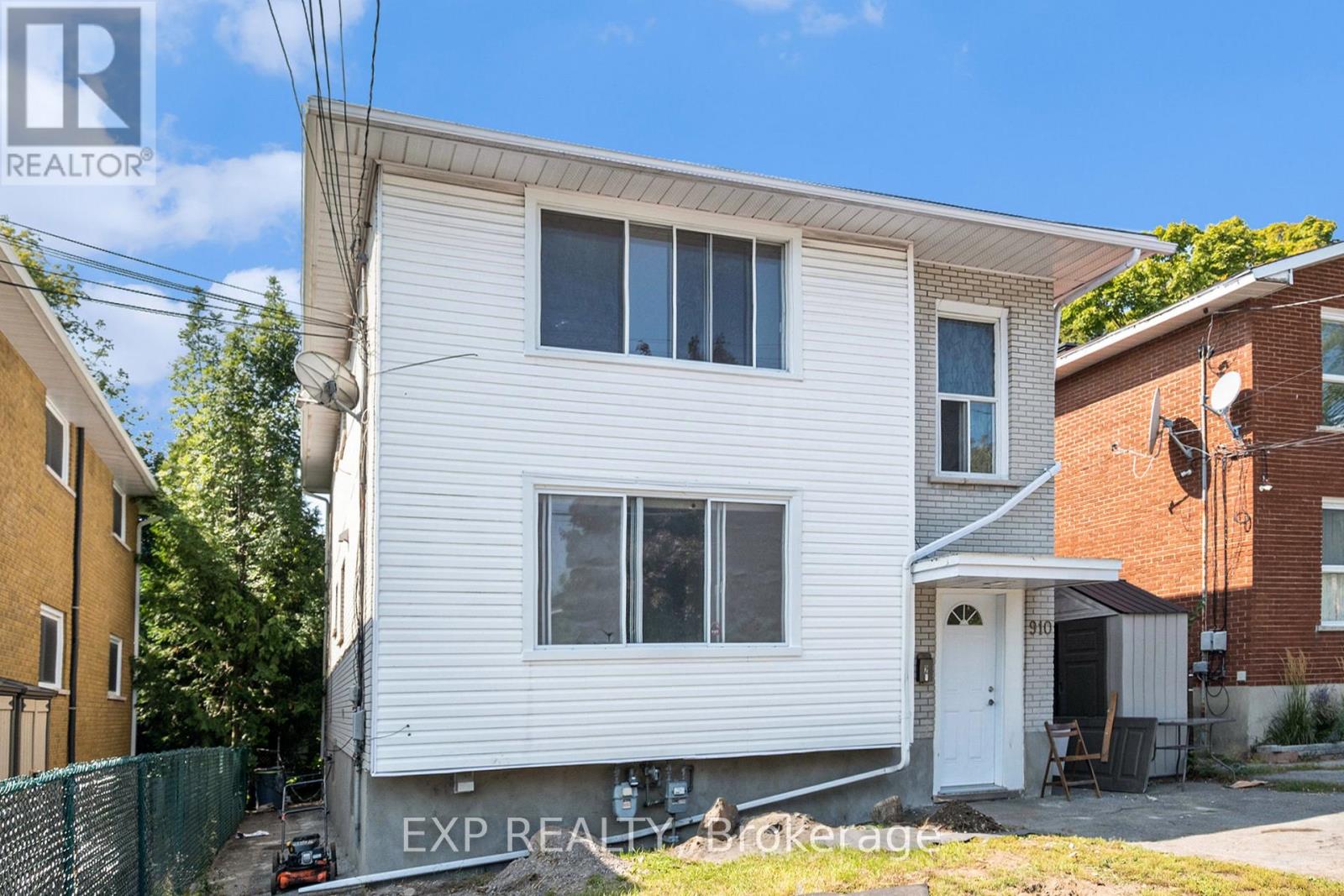 910 Watson Street Property Photo 1