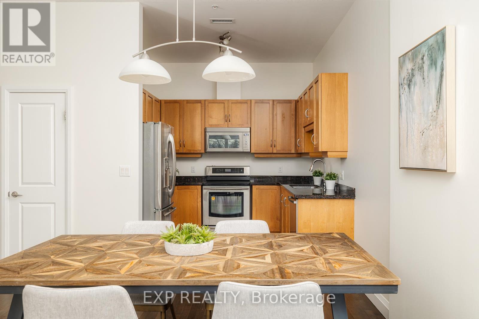 305 - 165 Duke Street E Property Photo 6