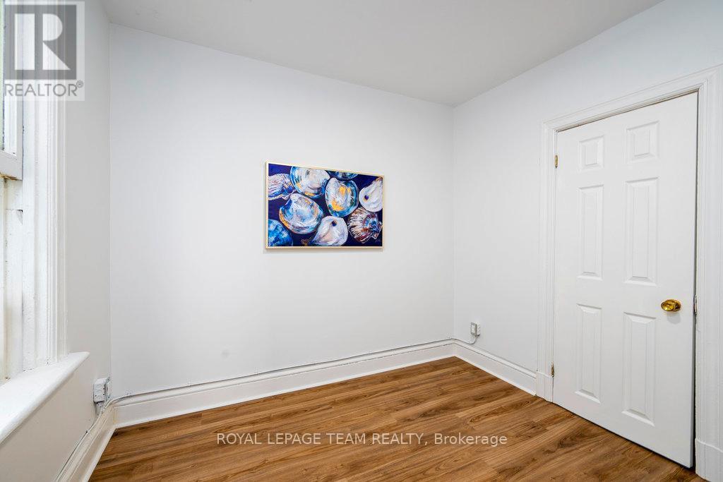 1028 Gladstone Avenue Property Photo 20