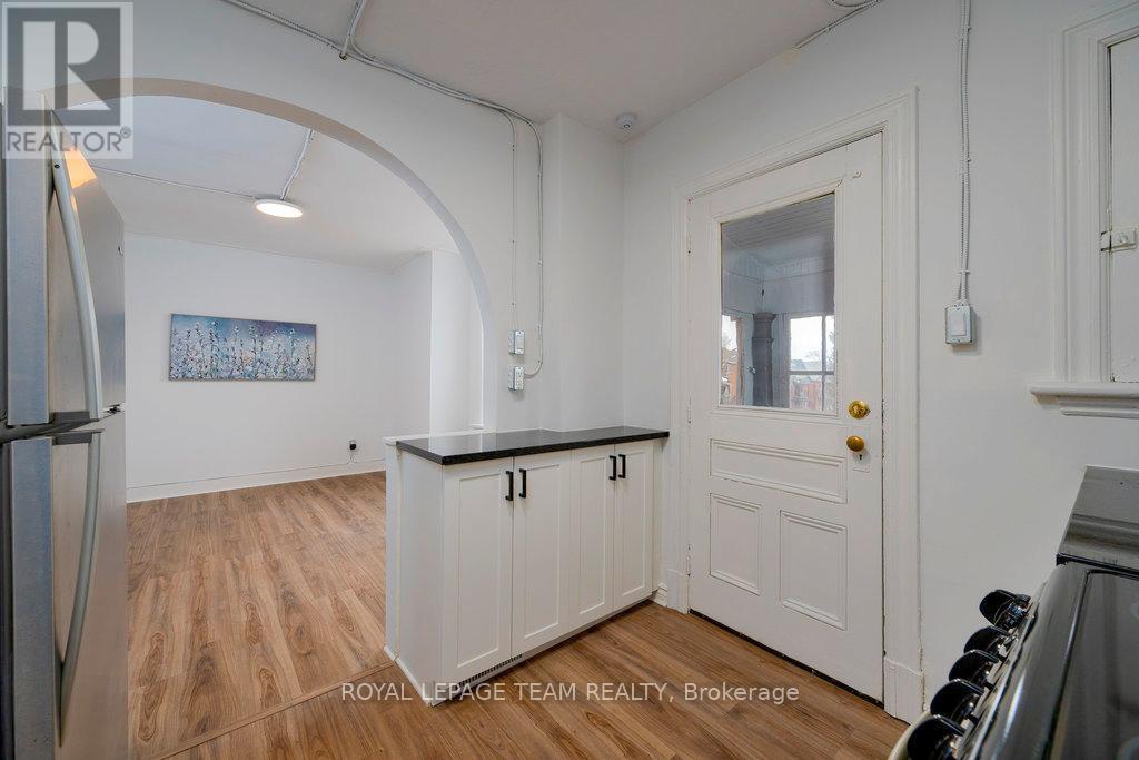 1028 Gladstone Avenue Property Photo 24