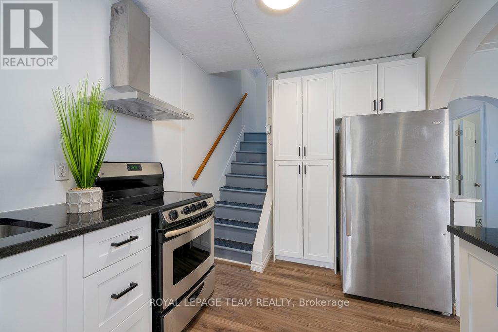 1028 Gladstone Avenue Property Photo 25