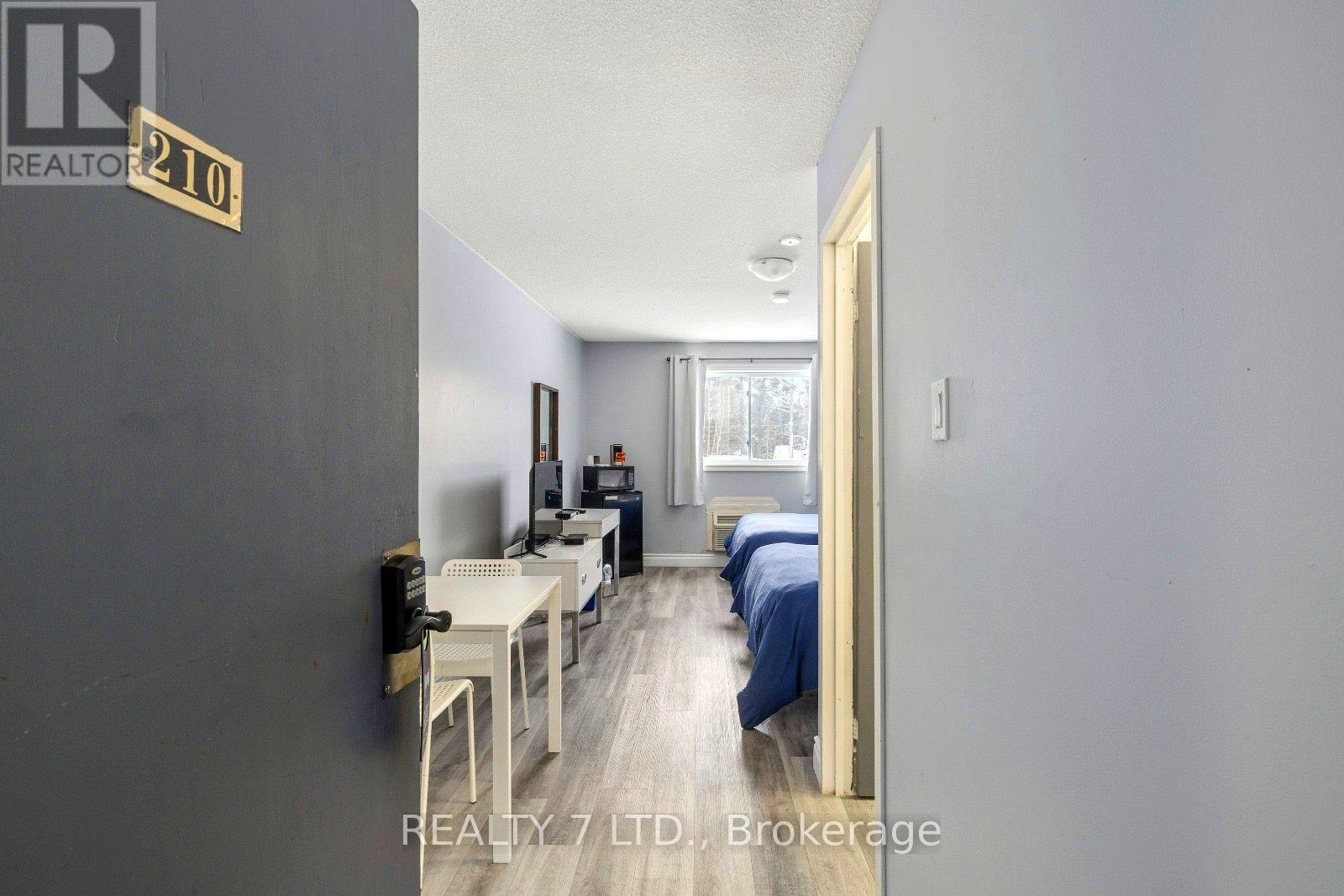 14276 Highway 41, Cloyne Road Property Photo 21