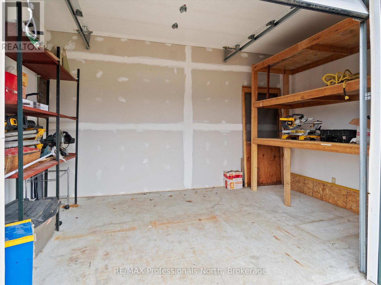 950 Muskoka Road S Property Photo 2