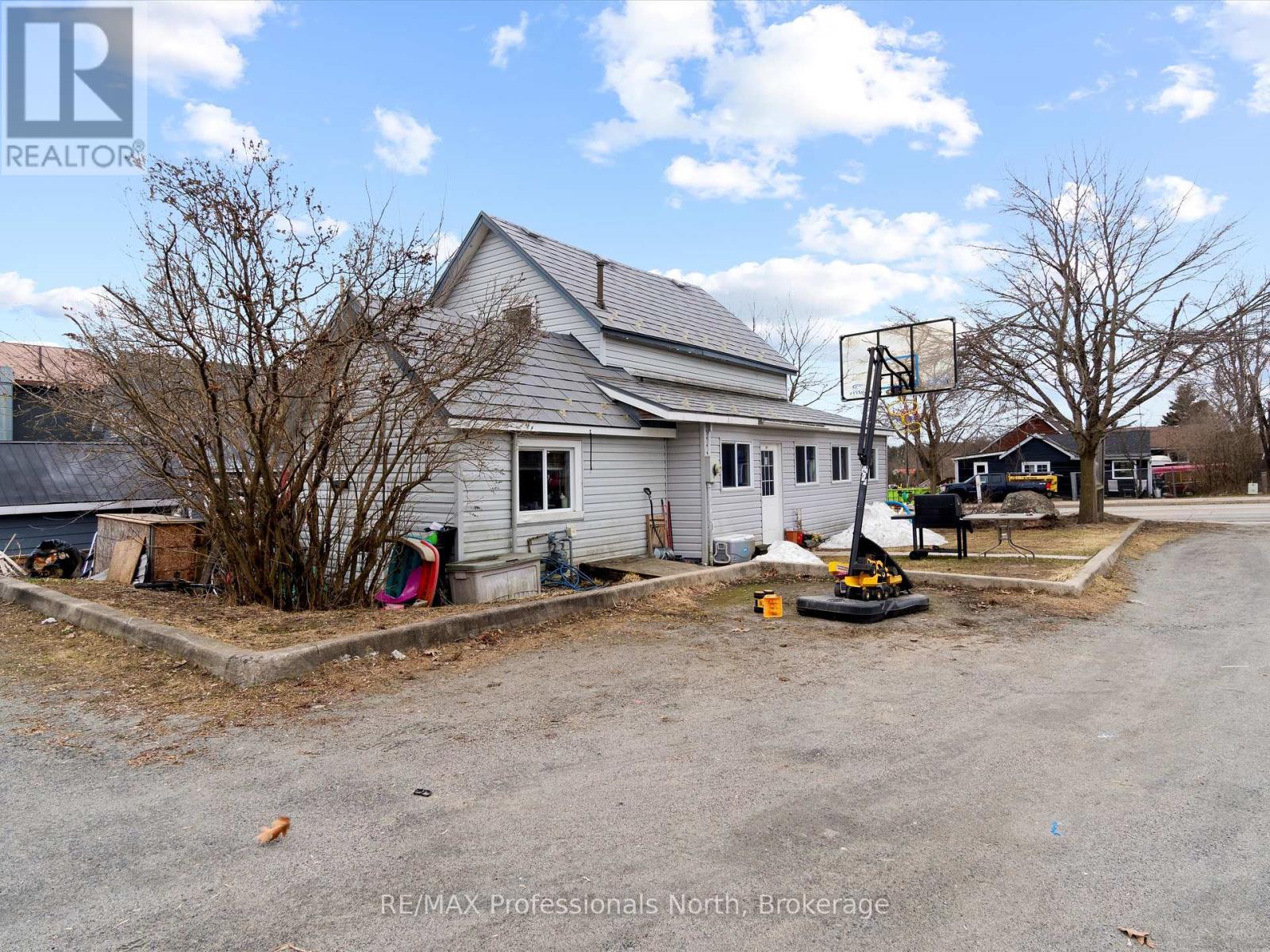 950 Muskoka Road S Property Photo 19