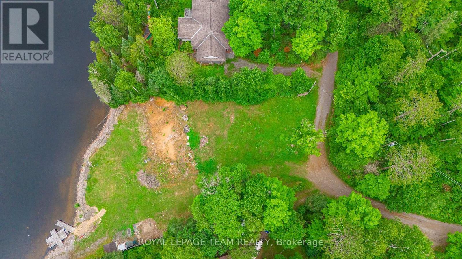 281 Chimo Road N Property Photo 2