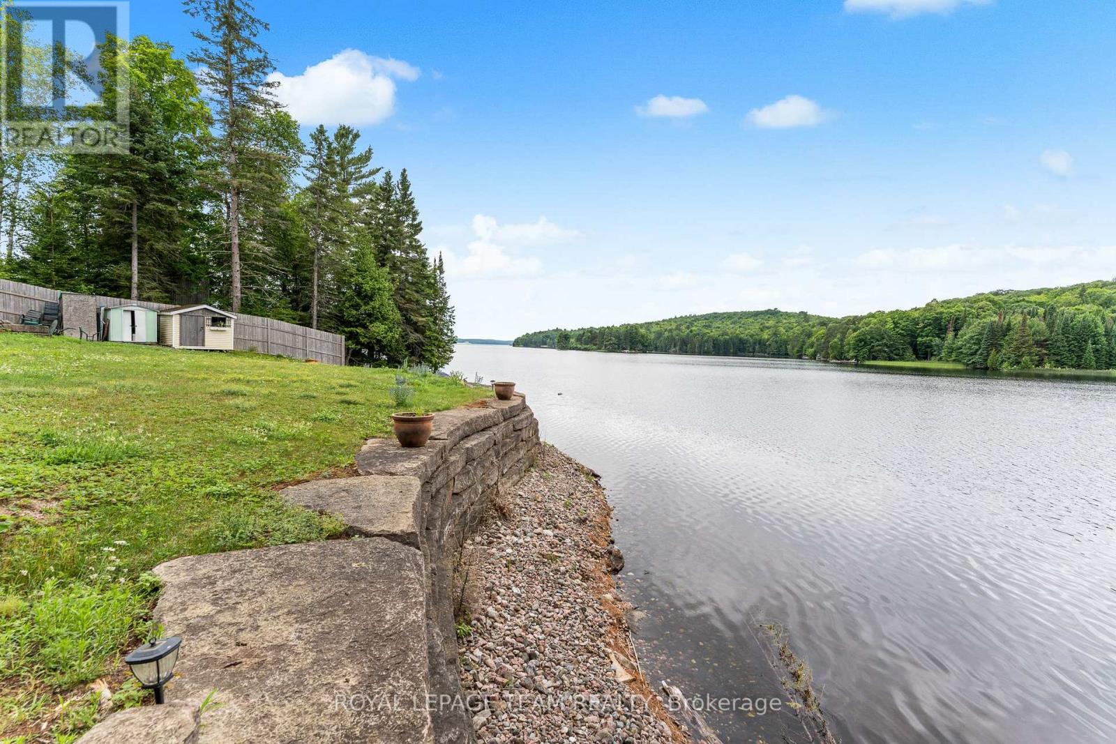 281 Chimo Road N Property Photo 22