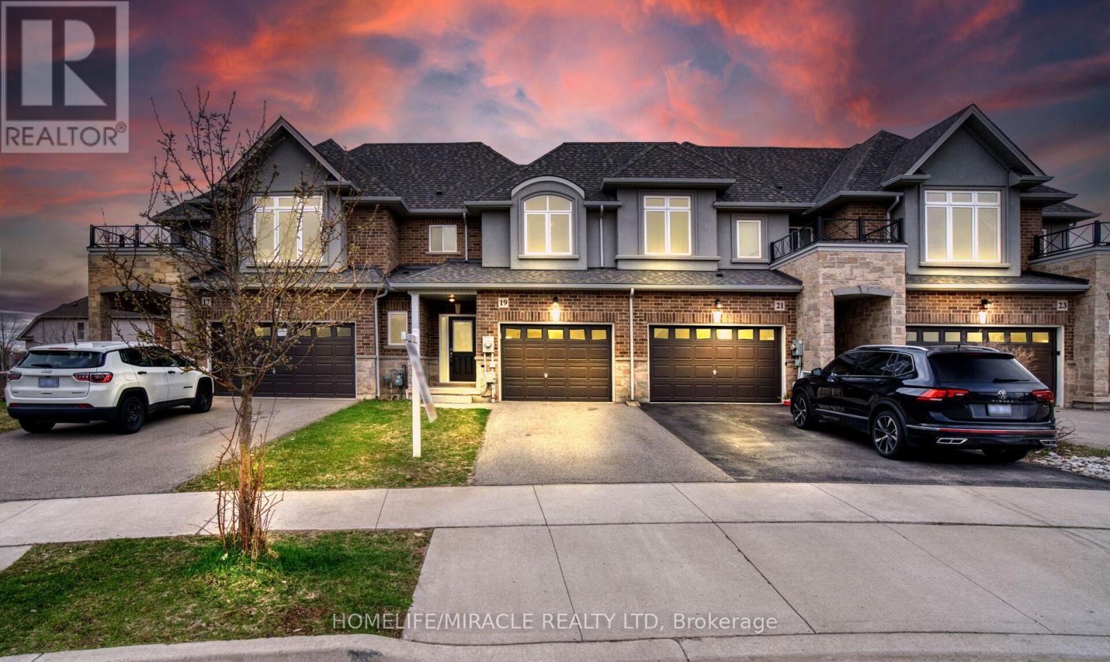19 Pinot Crescent Property Photo 1