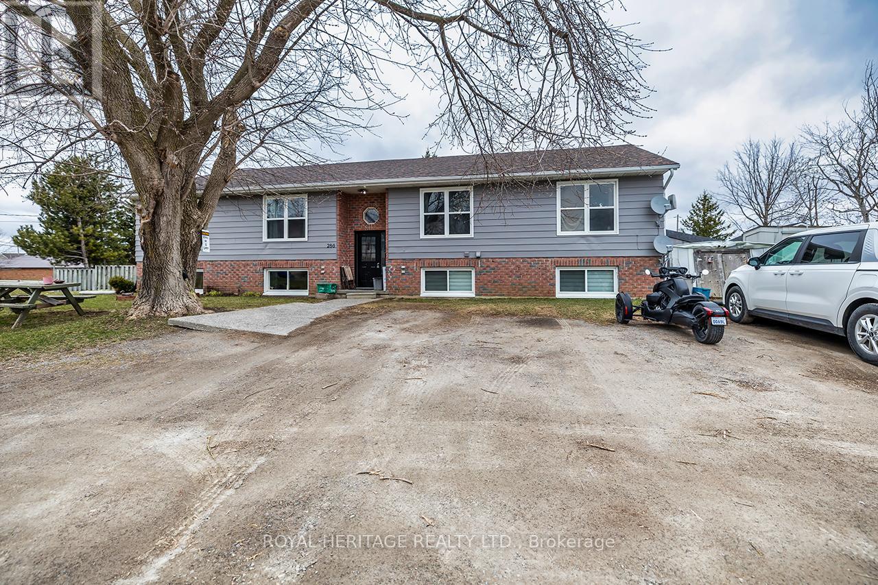 286 William Street N Property Photo 2
