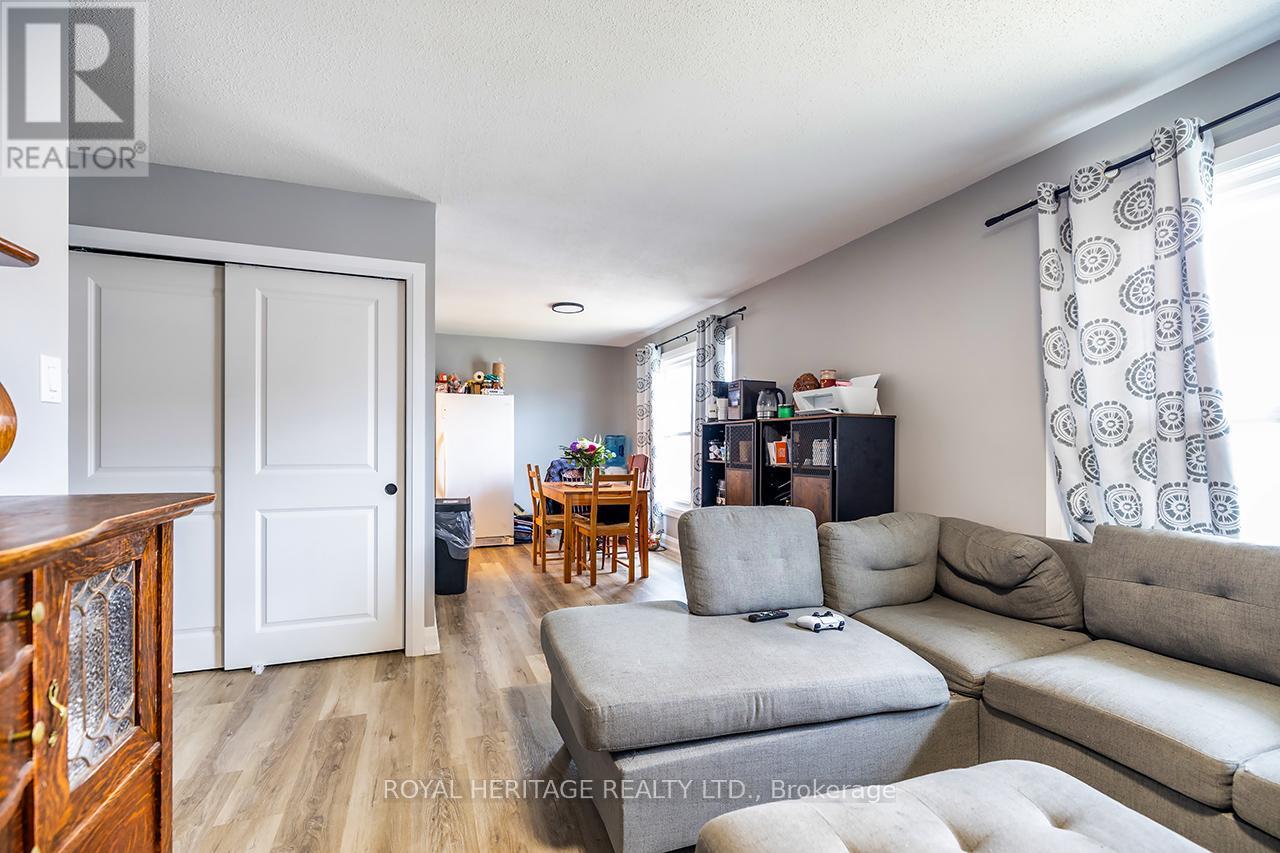 286 William Street N Property Photo 7