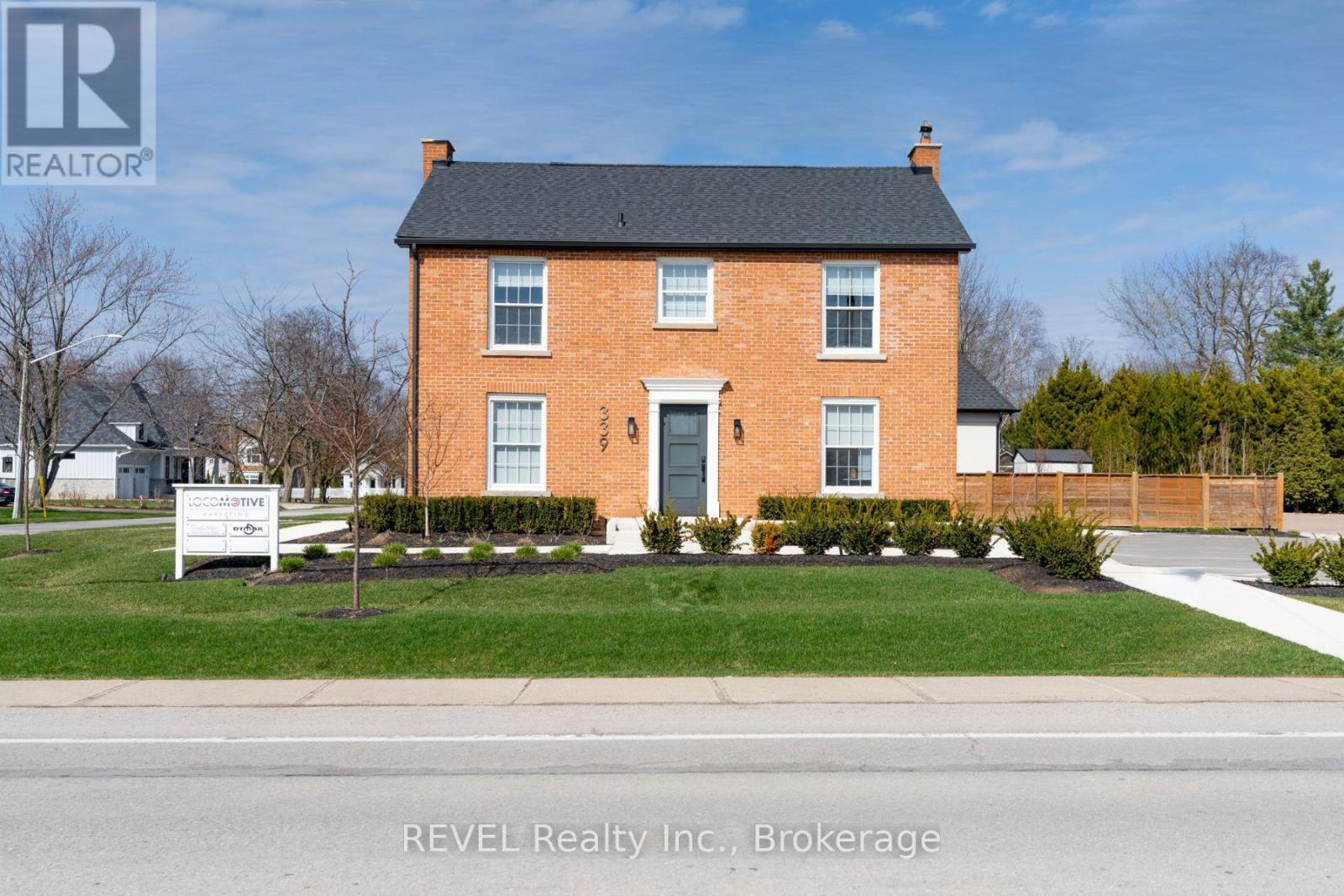 339 Mary Street Property Photo 4