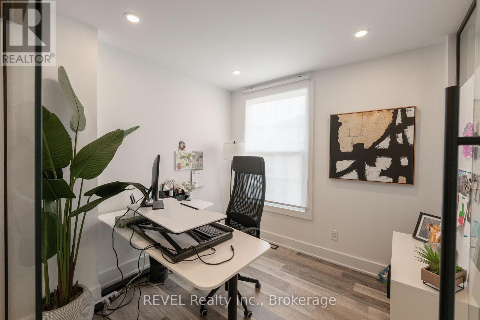 339 Mary Street Property Photo 18