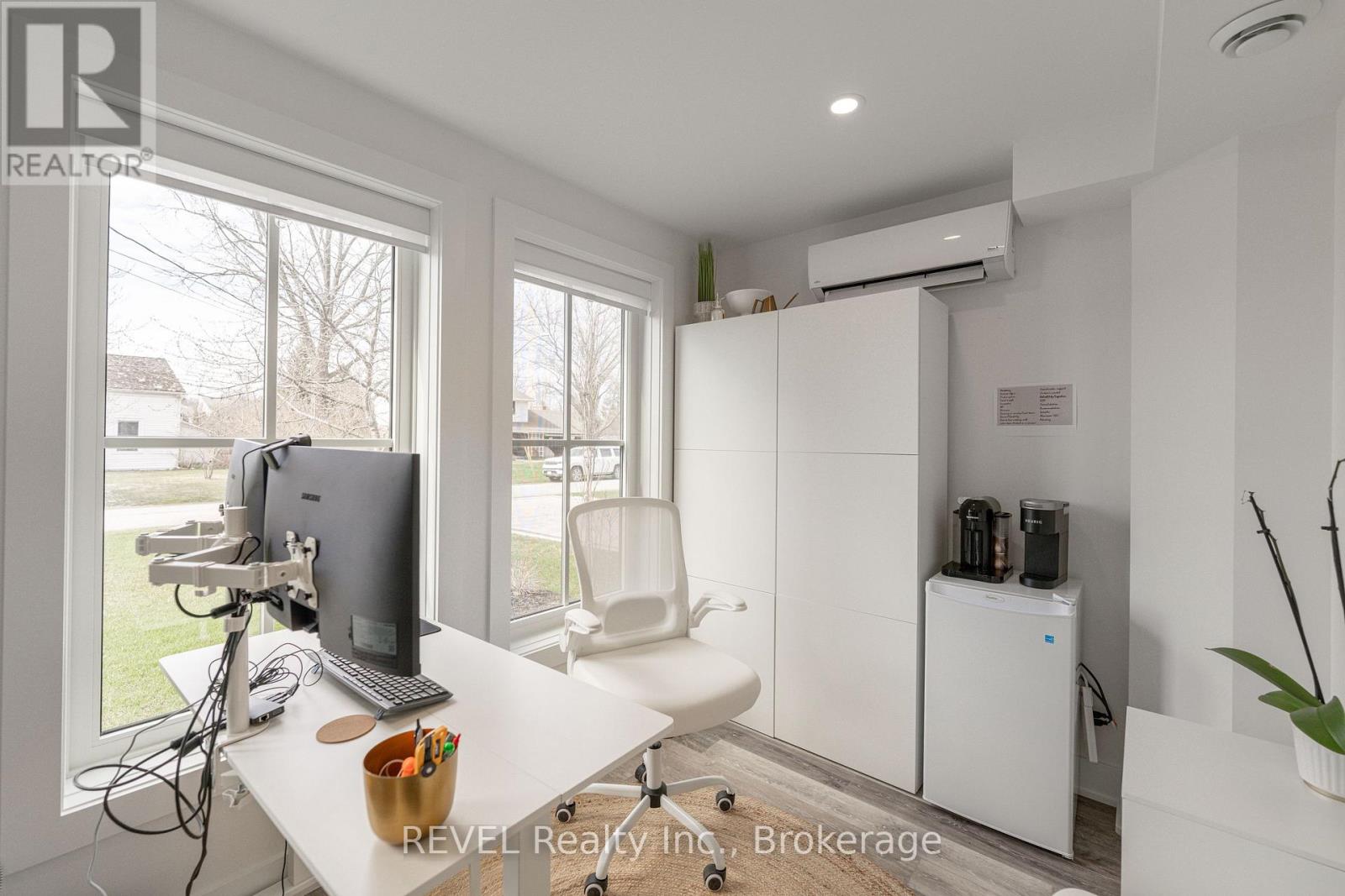 339 Mary Street Property Photo 39