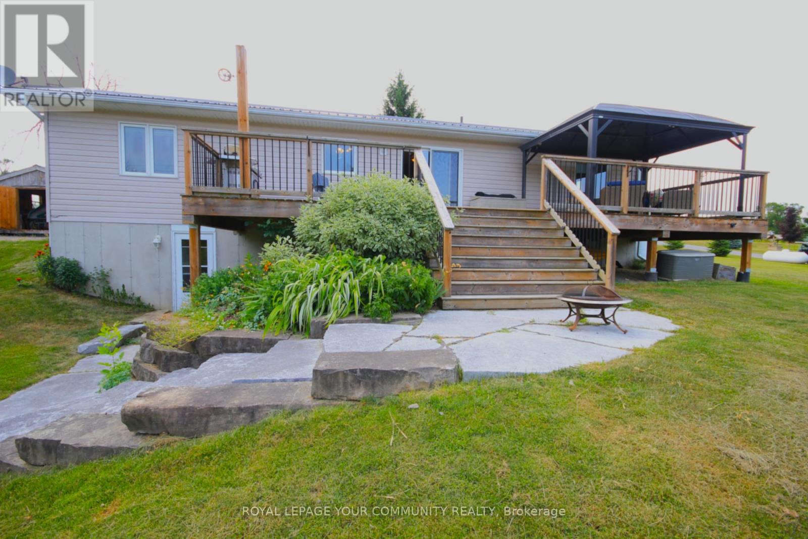 244 Friendly Acres Road Property Photo 8