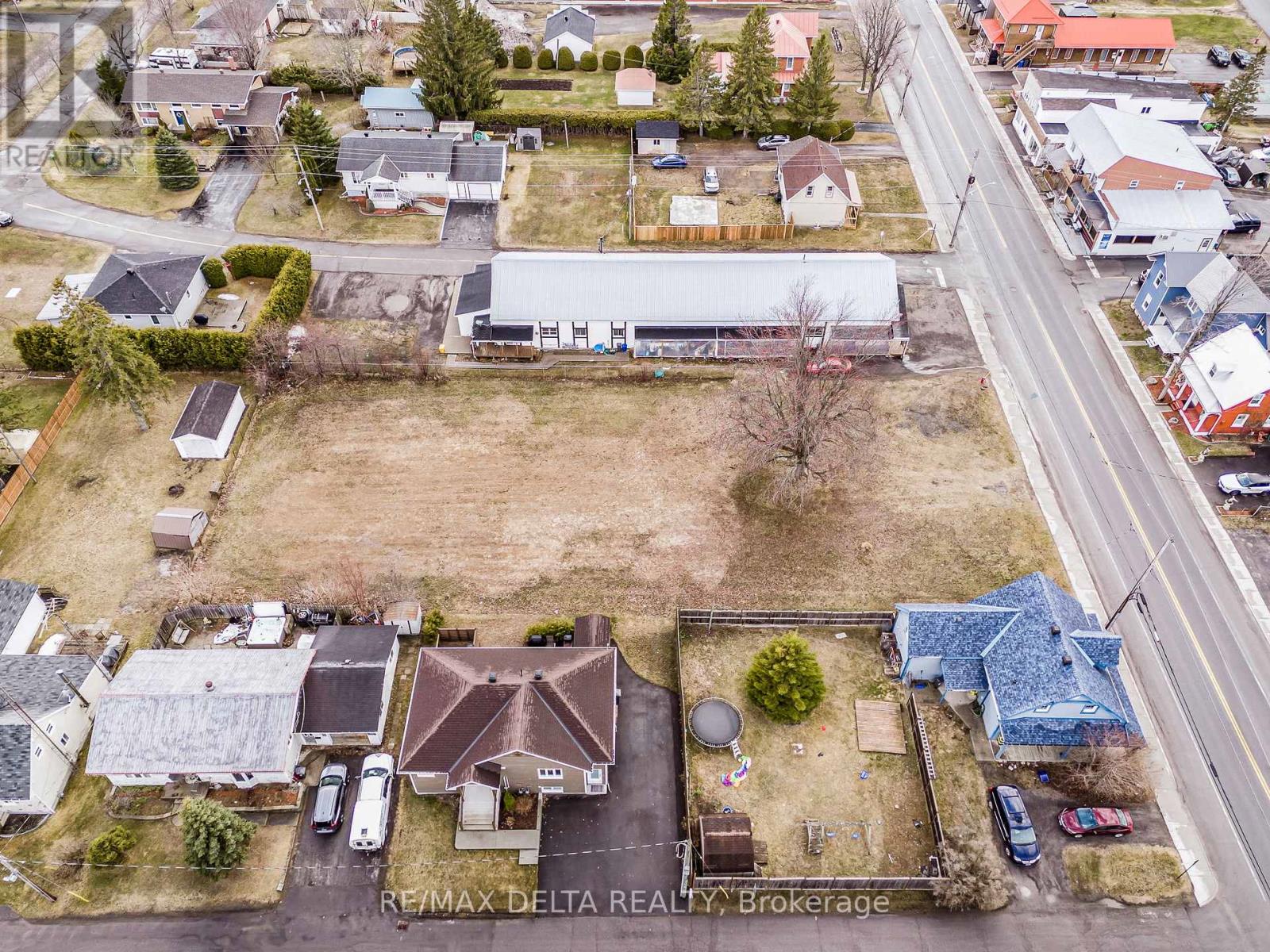 407 St Philippe Street Property Photo 8