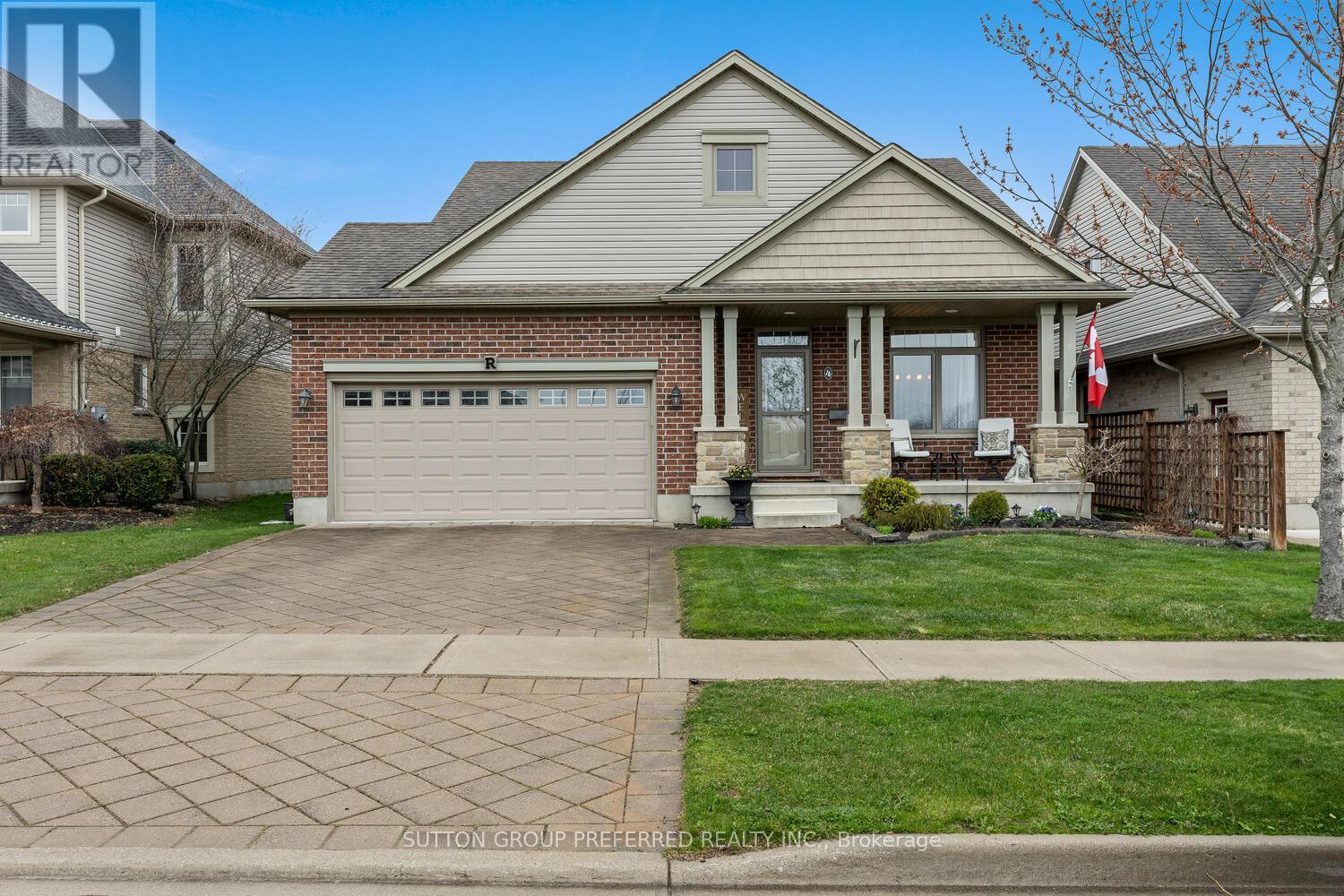 4 PINE VALLEY DRIVE Property Image