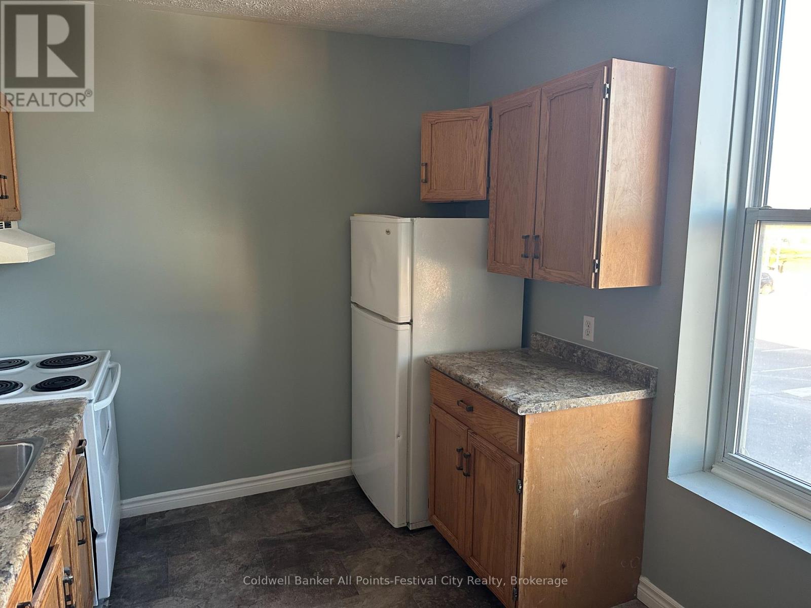 6 Isaac Street Property Photo 20