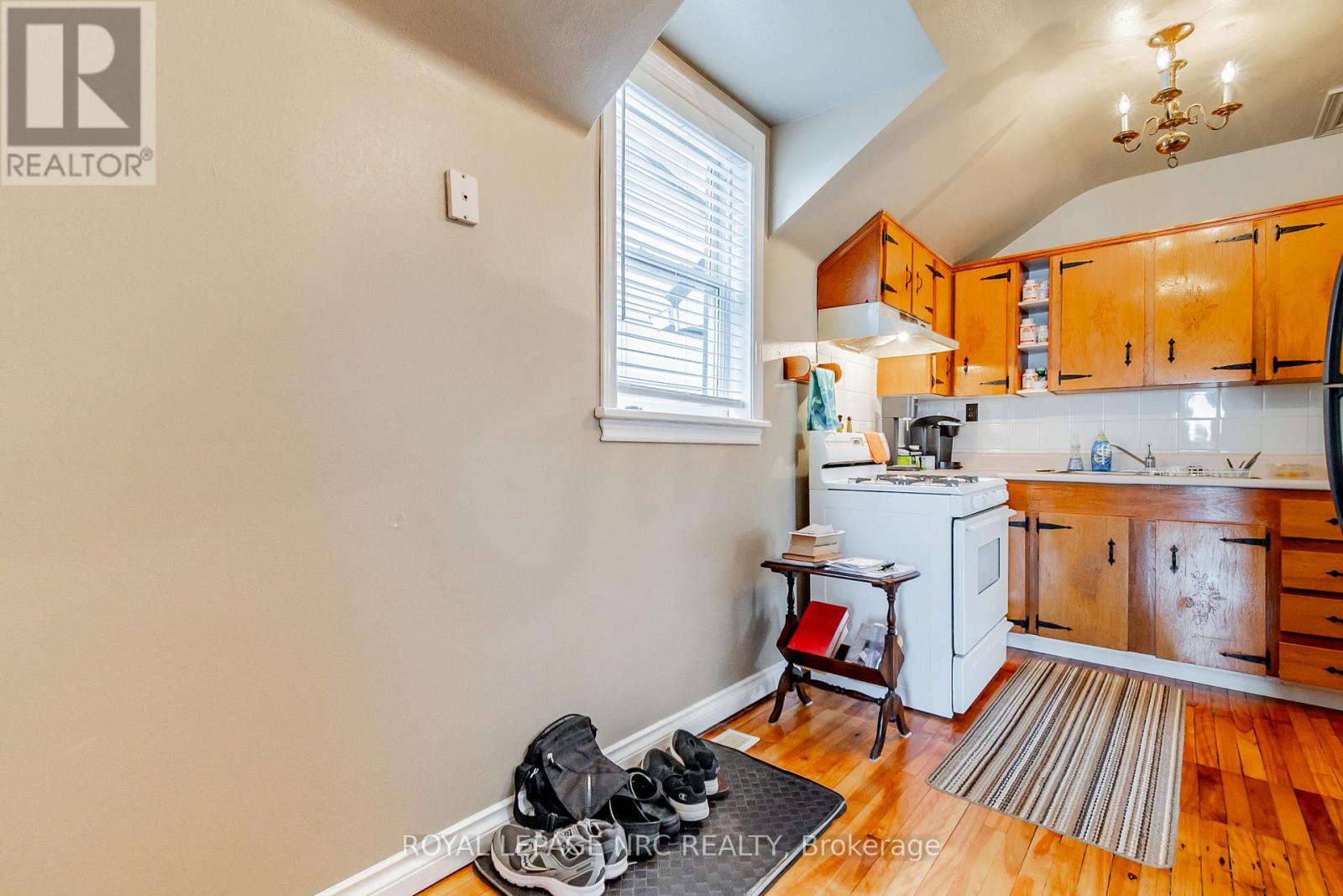 152 West Street Property Photo 15