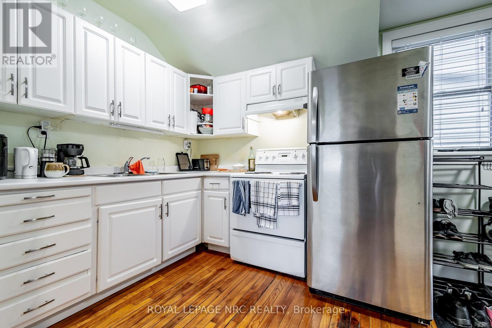 152 West Street Property Photo 33
