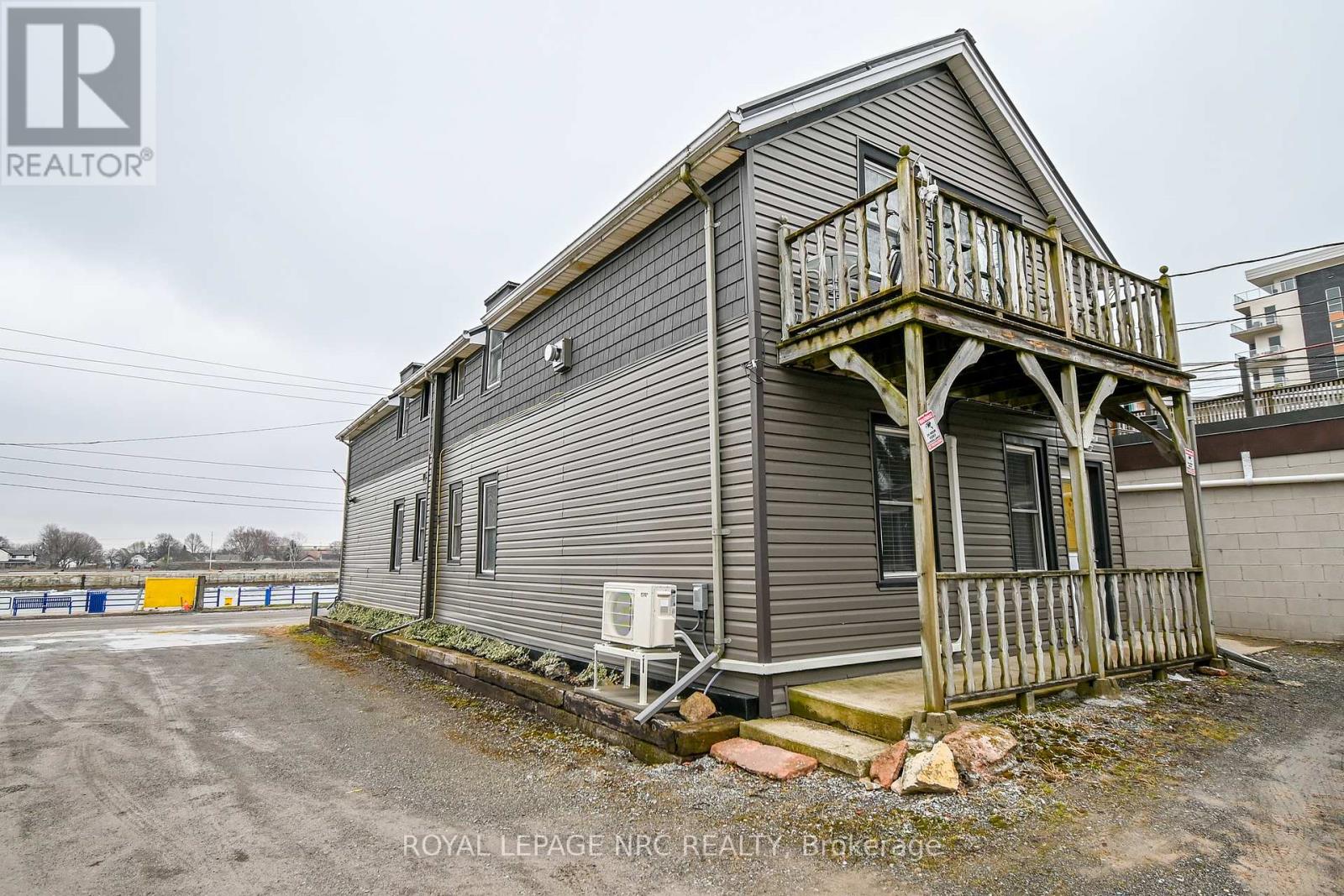152 West Street Property Photo 44