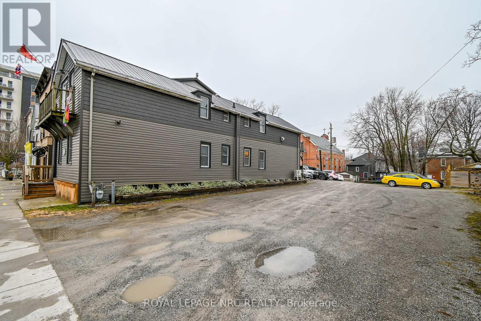 152 West Street Property Photo 45