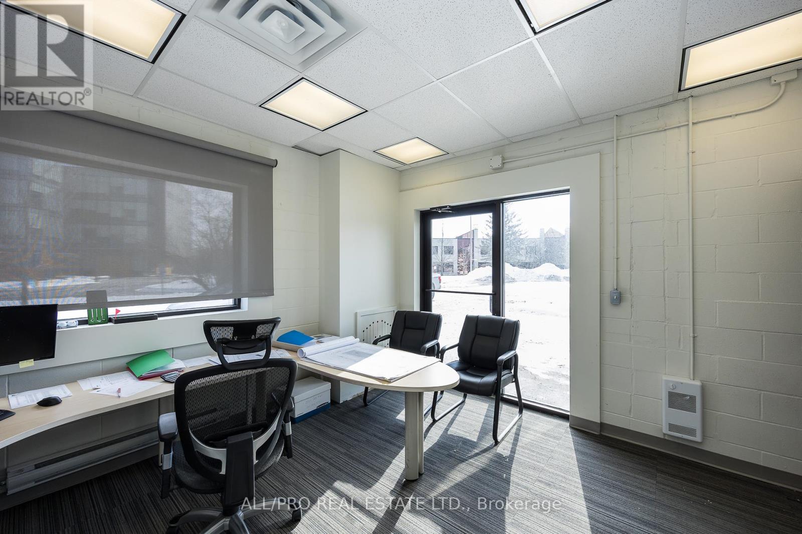 Unit 1 - 1011 Thomas Spratt Place Property Photo 10