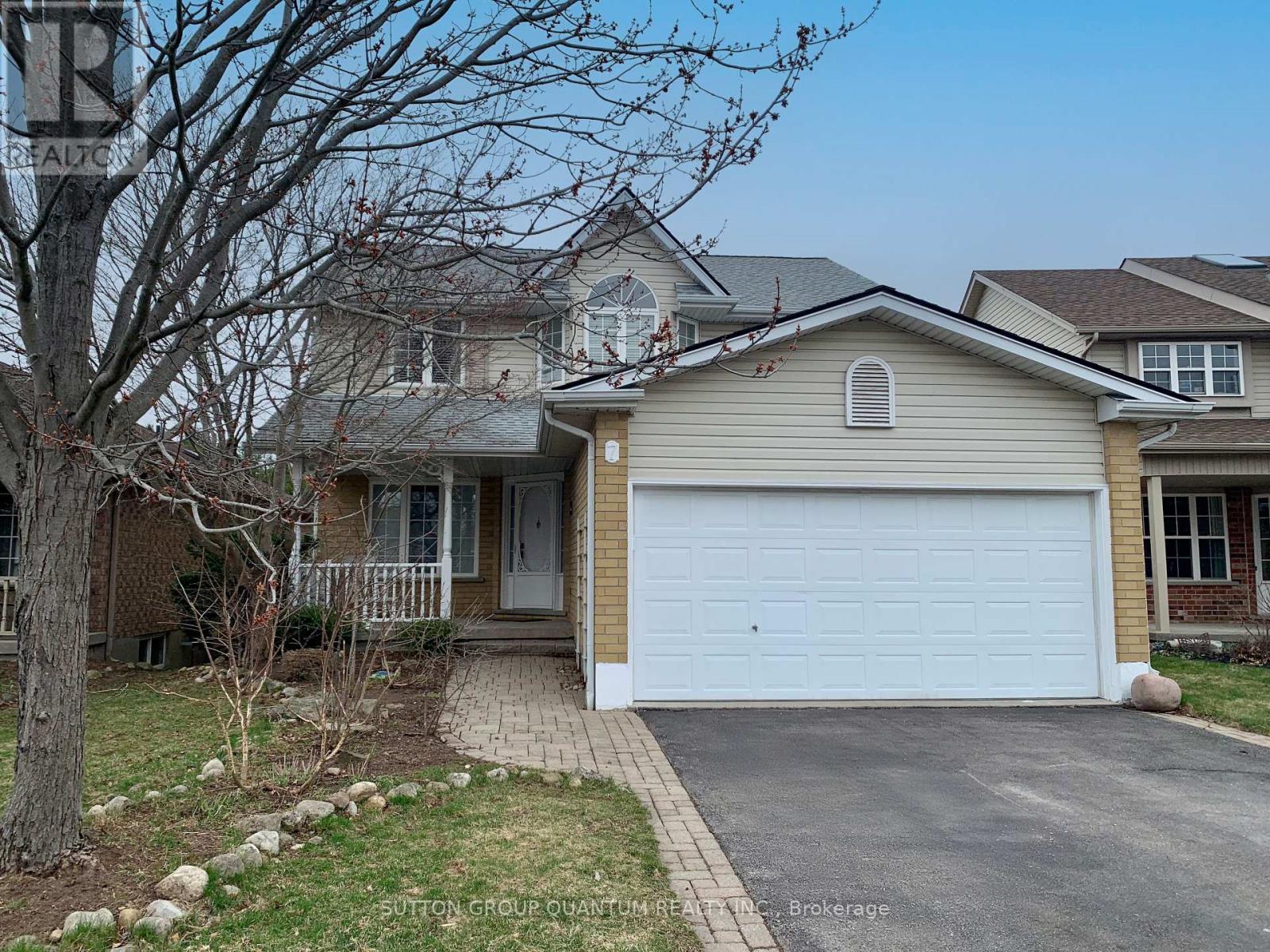 7 HAYWARD CRESCENT Property Image
