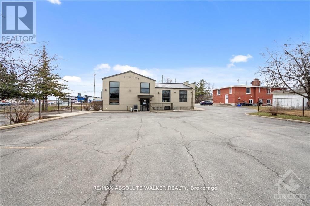 3591 Innes Road Property Photo 16