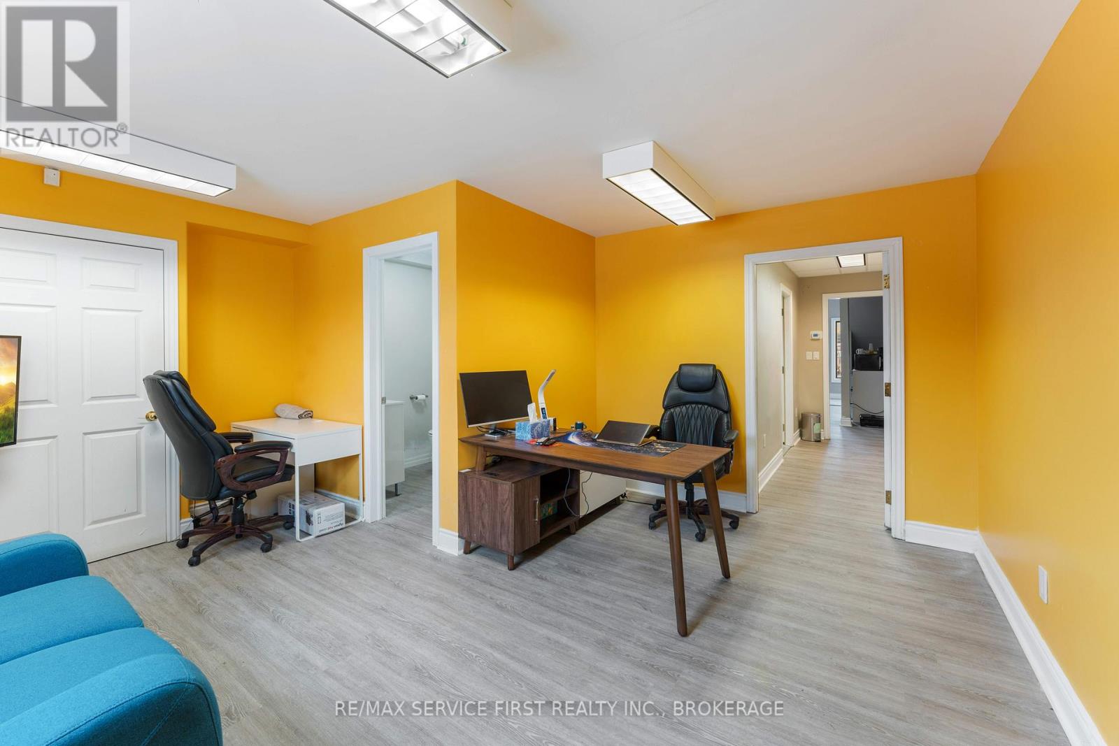 7 - 1056 Gardiners Road Property Photo 11