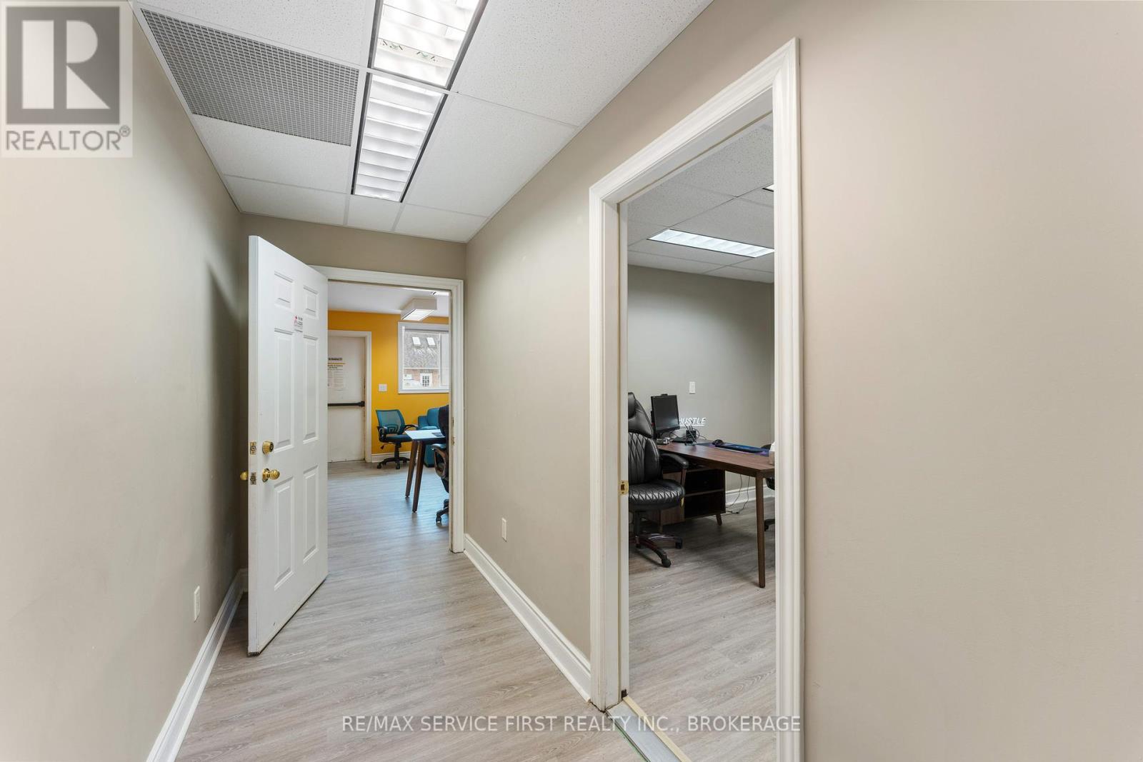 7 - 1056 Gardiners Road Property Photo 14