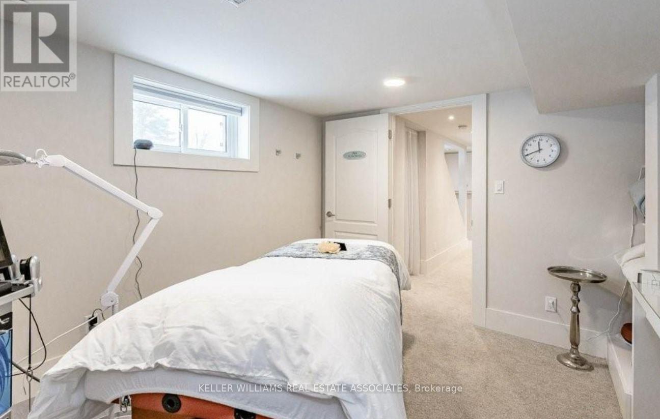 40 Brock Road S Property Photo 28