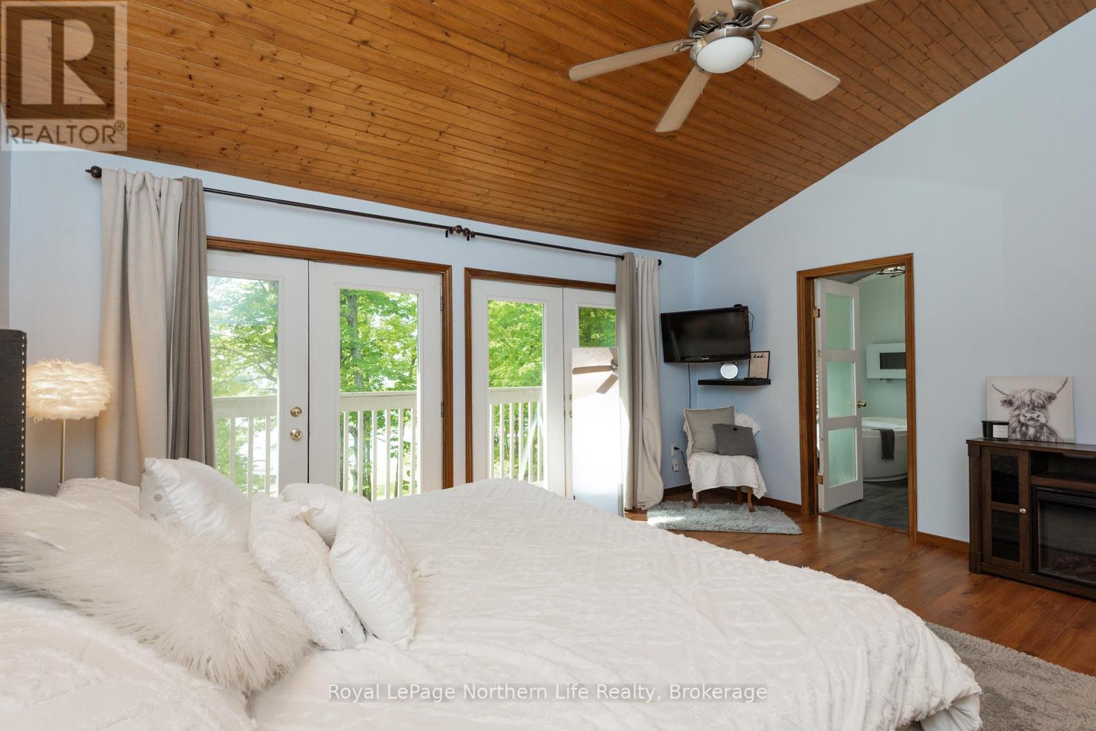 272 Waukegan Road Property Photo 22