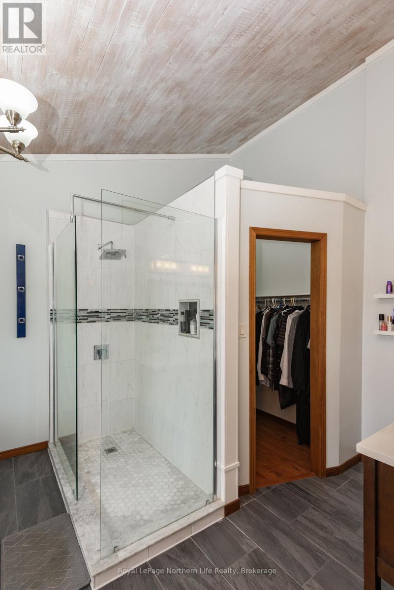 272 Waukegan Road Property Photo 24