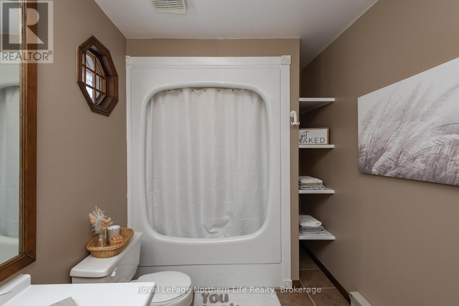 272 Waukegan Road Property Photo 30