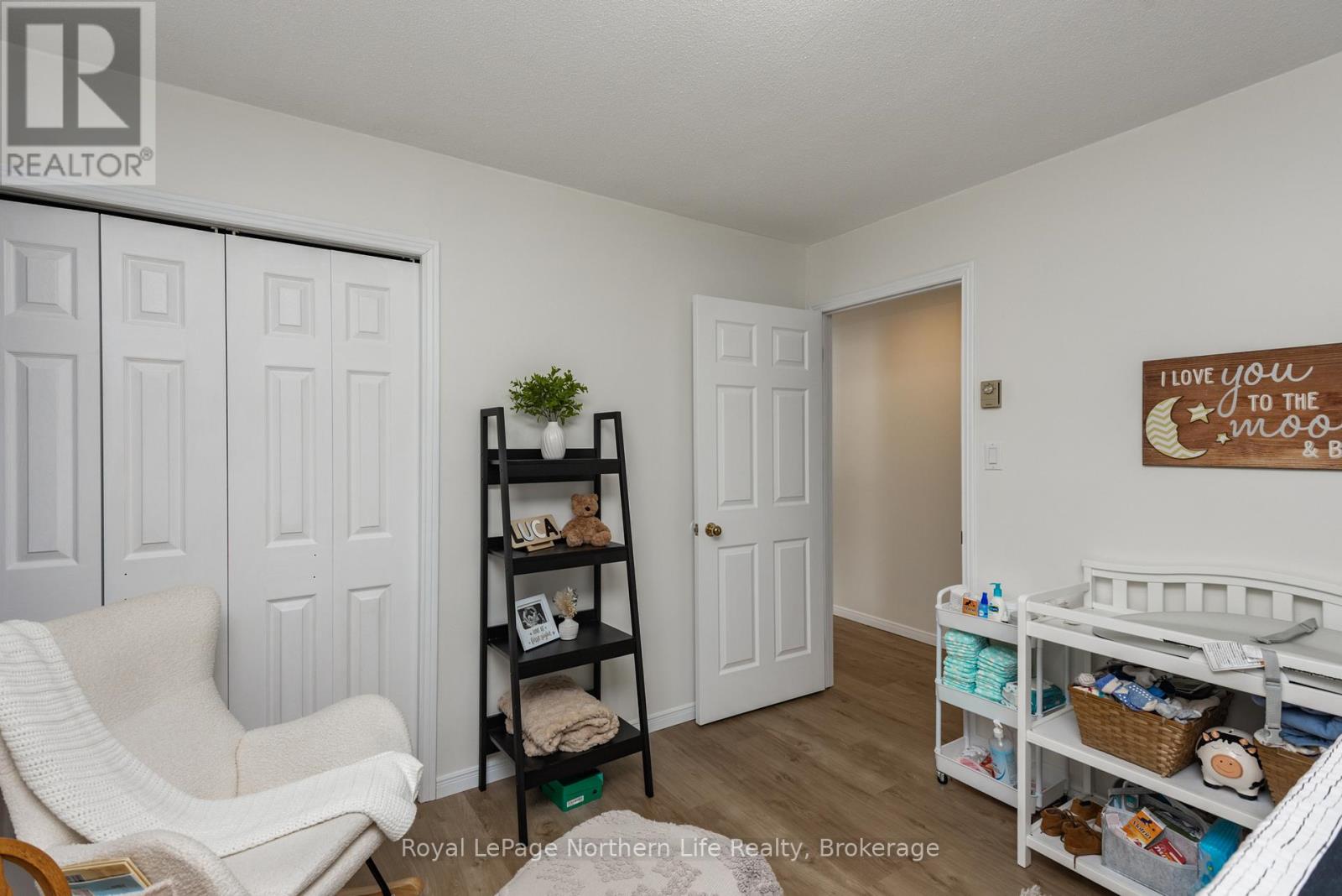 272 Waukegan Road Property Photo 33