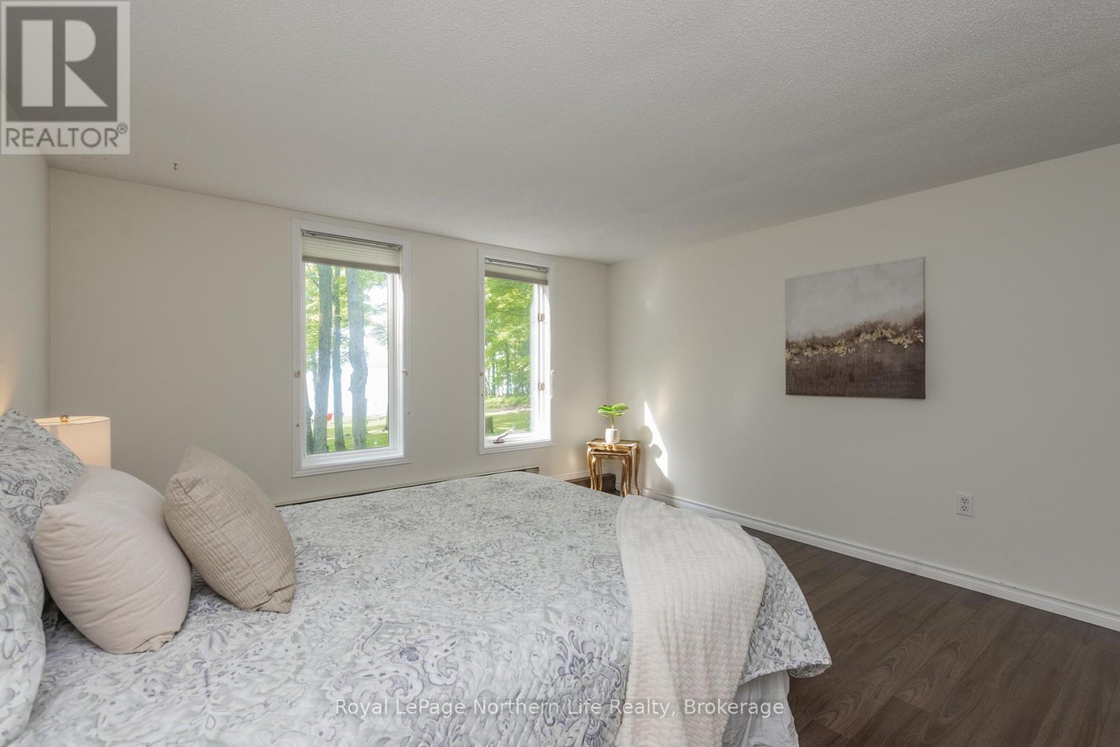 272 Waukegan Road Property Photo 43